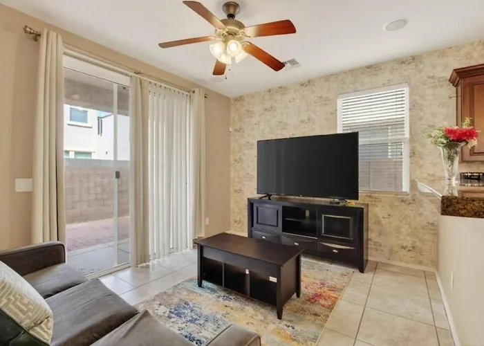 Holiday home 4br Near Phoenix Raceway, Camelback Ranch And State Farm Stadium *