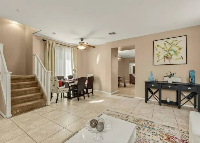Holiday home 4br Near Phoenix Raceway, Camelback Ranch And State Farm Stadium *