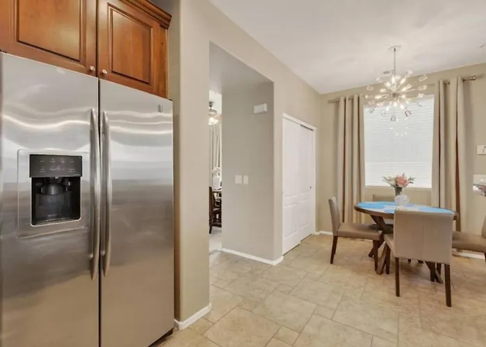 Holiday home 4br Near Phoenix Raceway, Camelback Ranch And State Farm Stadium *