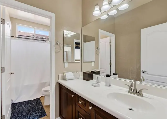 4br Near Phoenix Raceway, Camelback Ranch And State Farm Stadium Holiday home Avondale