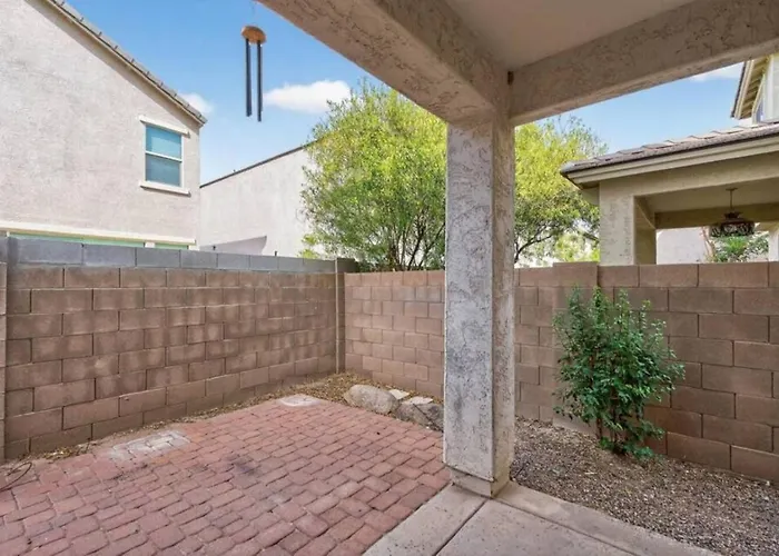 4br Near Phoenix Raceway, Camelback Ranch And State Farm Stadium Holiday home *